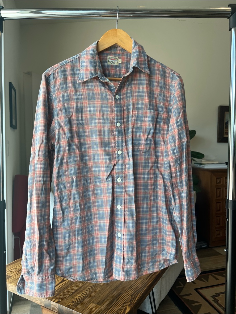 Faherty Lightweight Plaid Button-Up Shirt / S